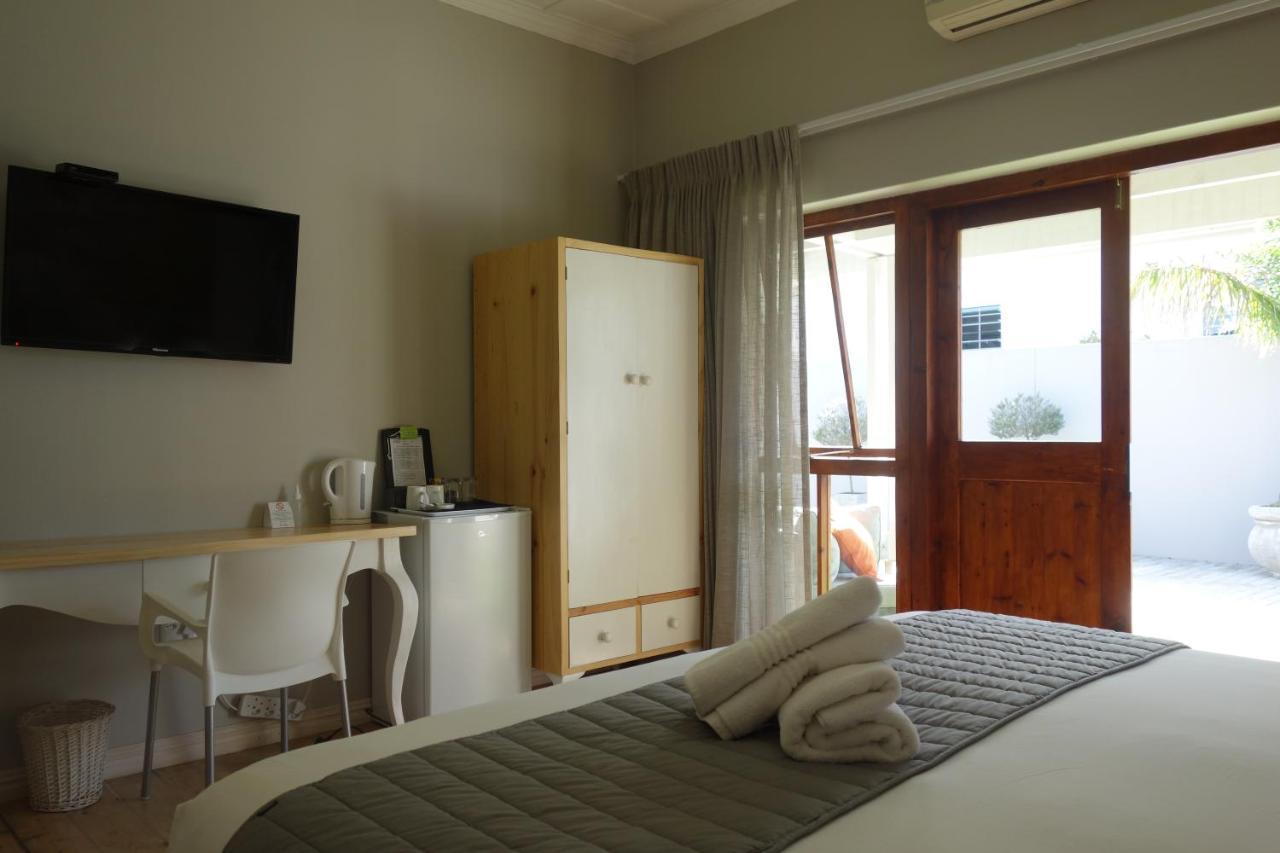 Two Fat Owls Guesthouse Джордж Экстерьер фото