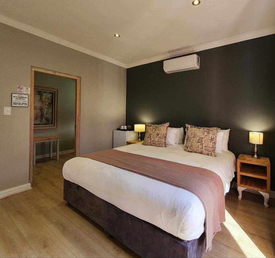 Two Fat Owls Guesthouse Джордж Экстерьер фото