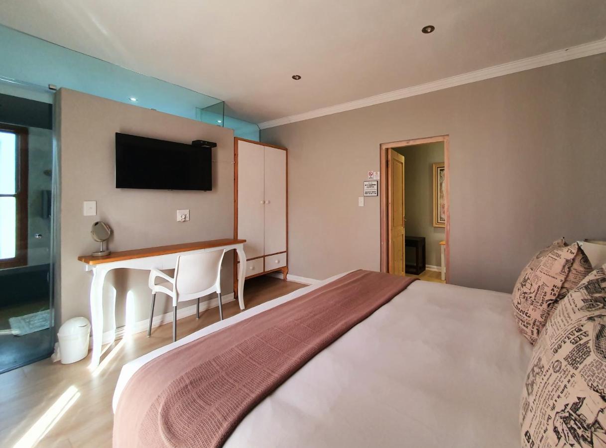 Two Fat Owls Guesthouse Джордж Экстерьер фото